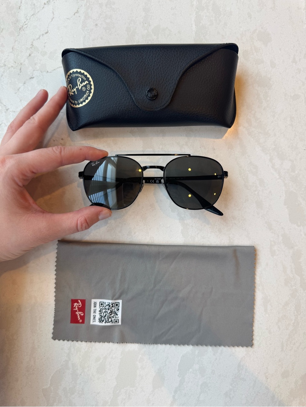 Ray-Ban Sunglasses RB3688 - Excellent Condition